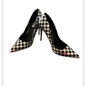 NWT Steve Madden Daisie Heels 9.5